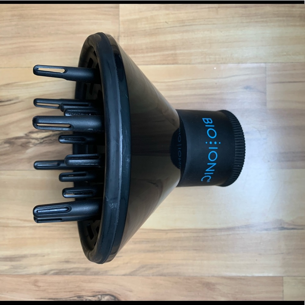 Bionic diffuser. Fits on most blow dryers.